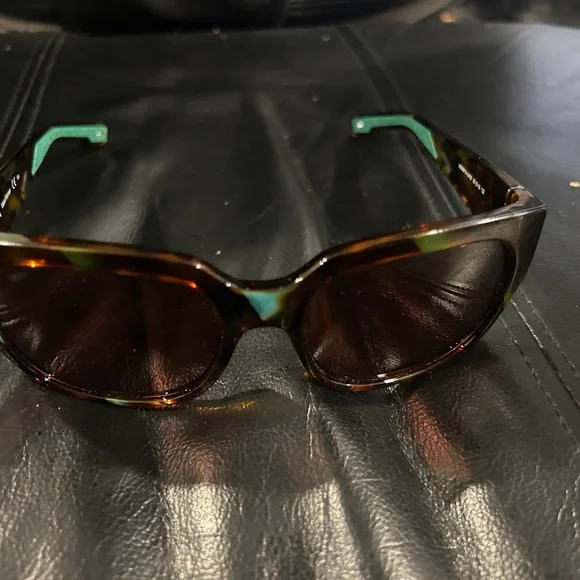 Costa Del Mar waterwoman polarized Tortoise Shell Sunglasses - Picture 9 of 9